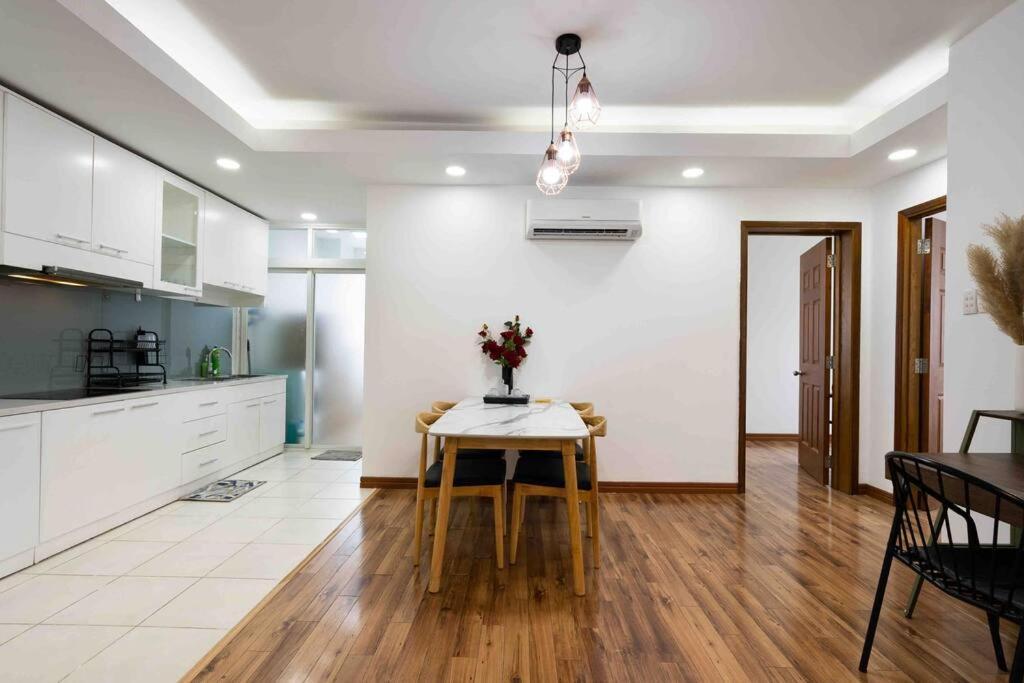 Căn hộ The 1st District, Spacious Apartment/next Bui Vien TP. Hồ Chí Minh