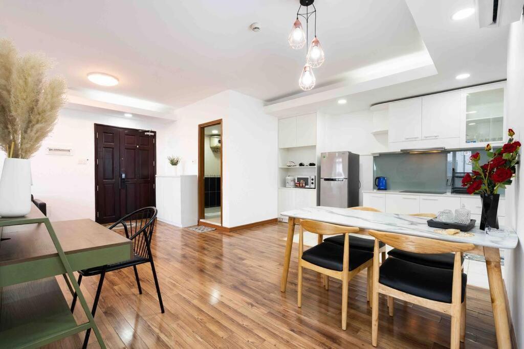 Căn hộ The 1st District, Spacious Apartment/next Bui Vien TP. Hồ Chí Minh